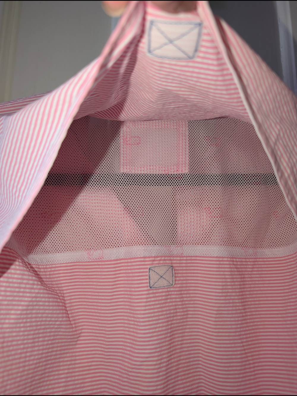 Vineyard Vines Performance Sailing Shirt Womens 8 Pink White Striped Pullover - Picture 3 of 8